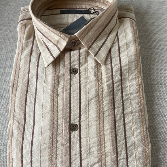John Varvatos men’s casual dress shirt; NWT, Medium, 100% cotton, color hay